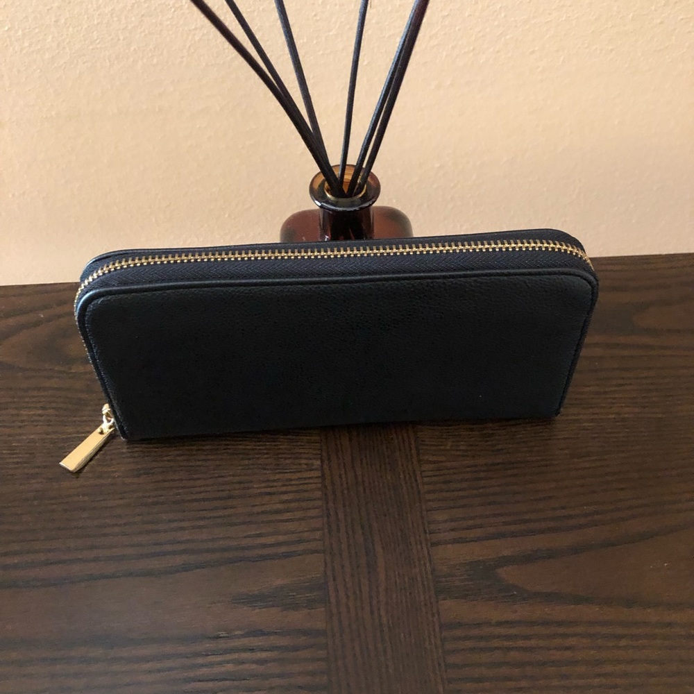 Faux Leather Zip Black Wallet